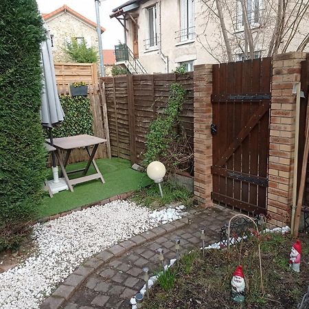 Appartement Avec Jardin ベルサイユ エクステリア 写真
