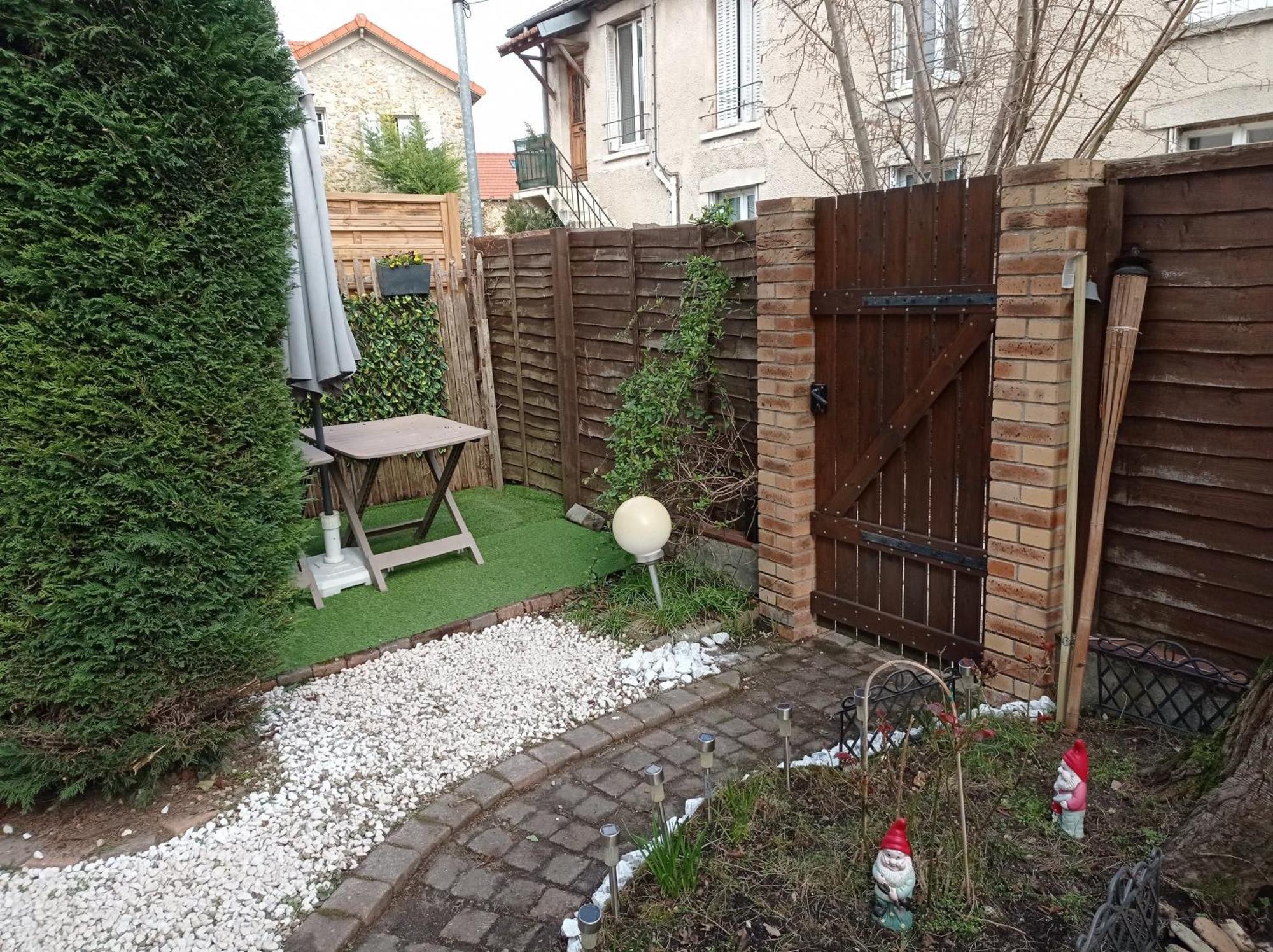 Appartement Avec Jardin ベルサイユ エクステリア 写真