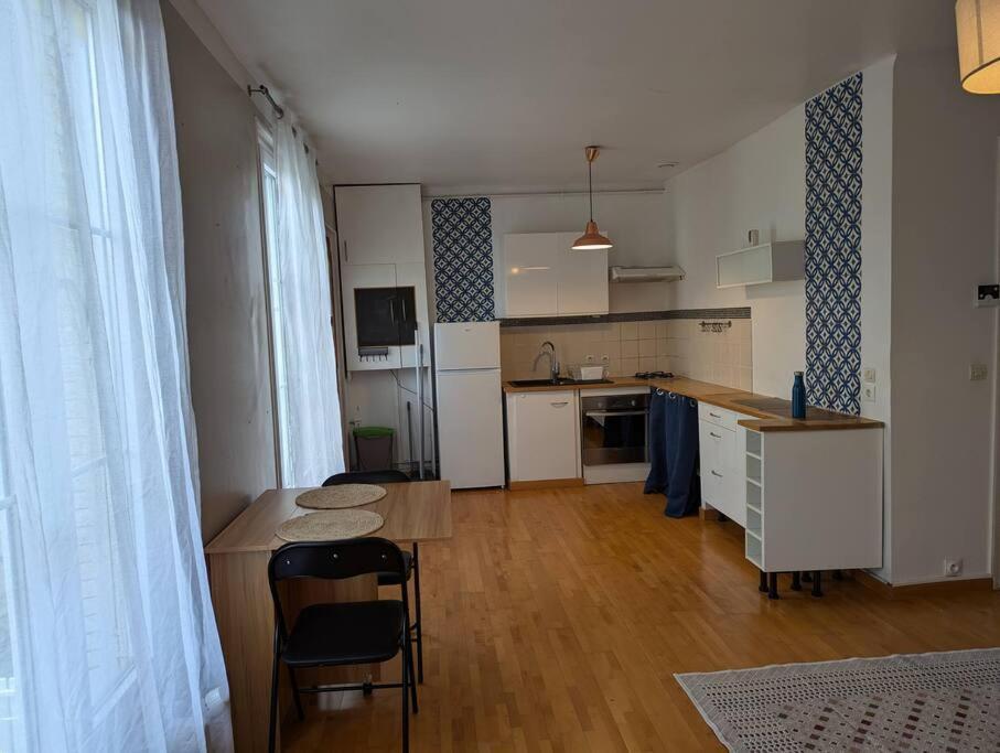 Appartement Avec Jardin ベルサイユ エクステリア 写真